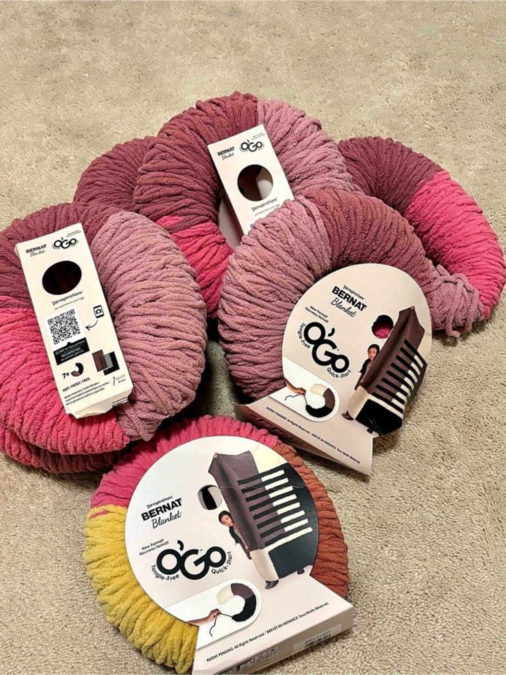 7 Skeins Bernat Blanket O’Go Yarn Super Bulky Weight 6, Foxglove & Flash